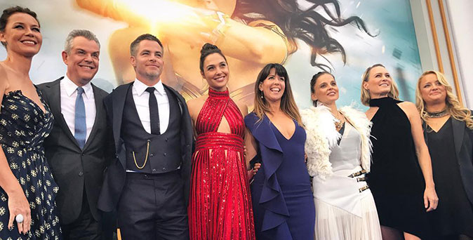 งานเปิดตัวหนัง กัล กาดอต ควงคริส ไพน์ พร้อมนักแสดงและผู้กำกับ Wonder Woman ร่วมงานพรีเมียร์ที่ ลอสแอนเจลิส